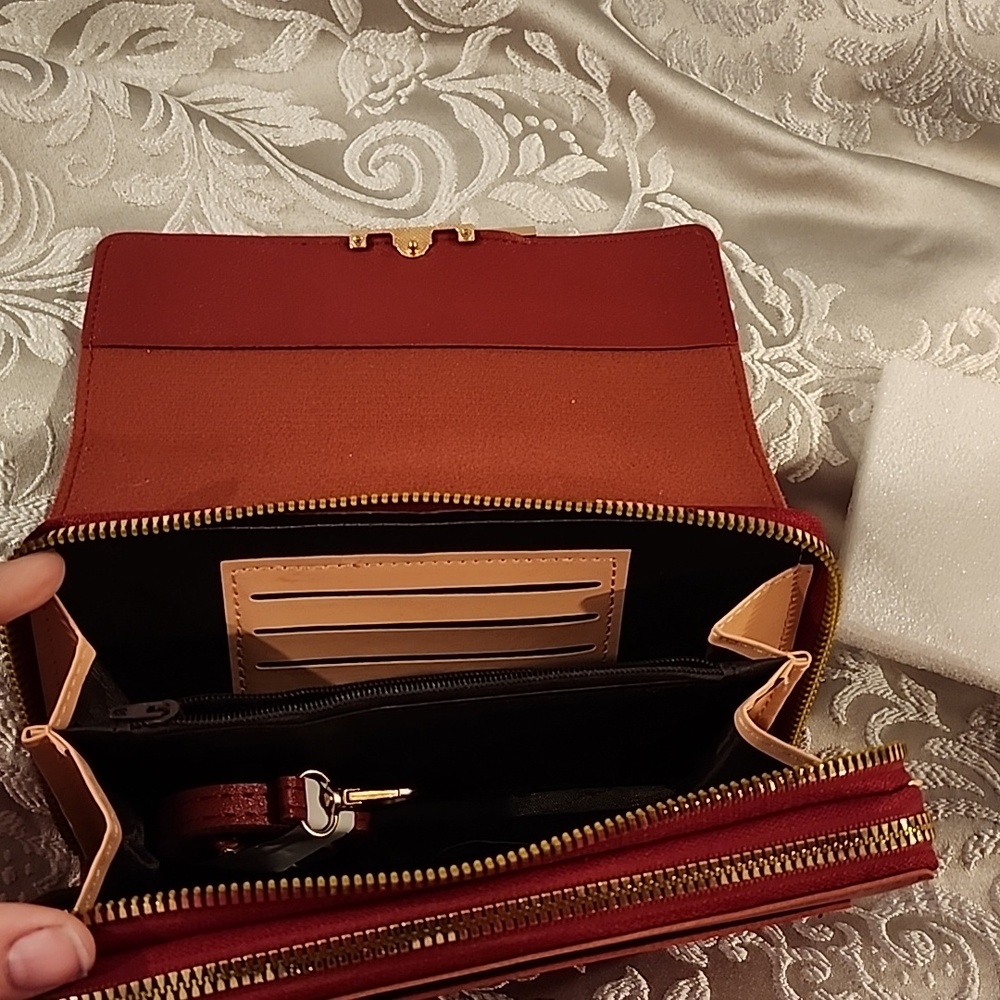 Purse - Picture 4 of 6